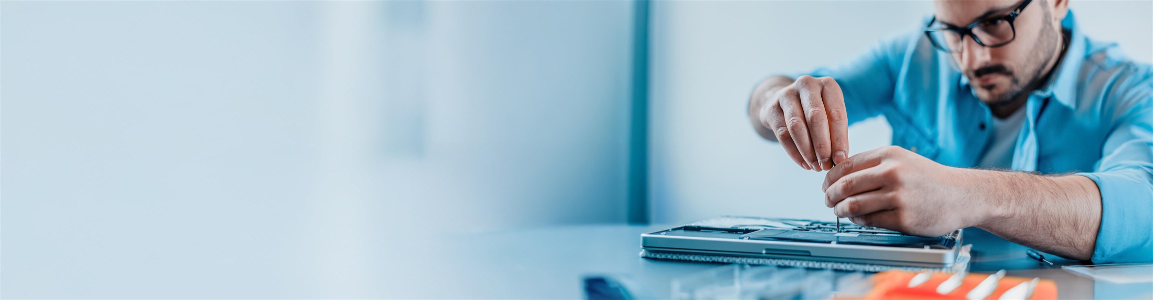 Проверка на устройство в сервиз - 4608x1200px.